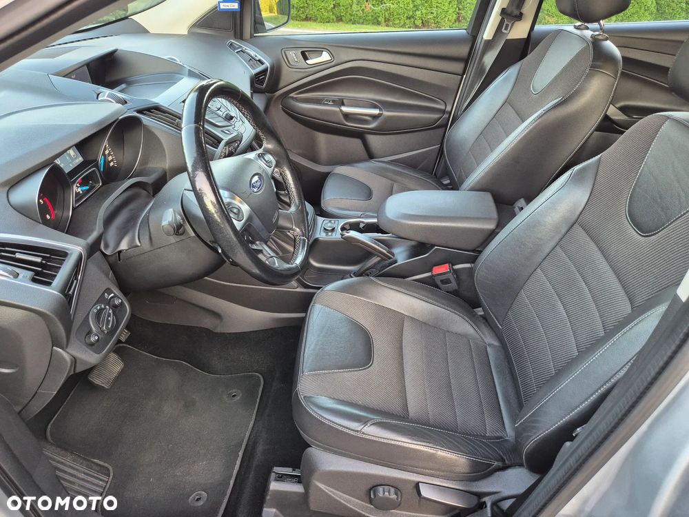 Ford Kuga - 19