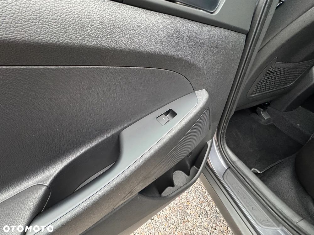 Hyundai Tucson blue 1.6 GDi 2WD Advantage - 28
