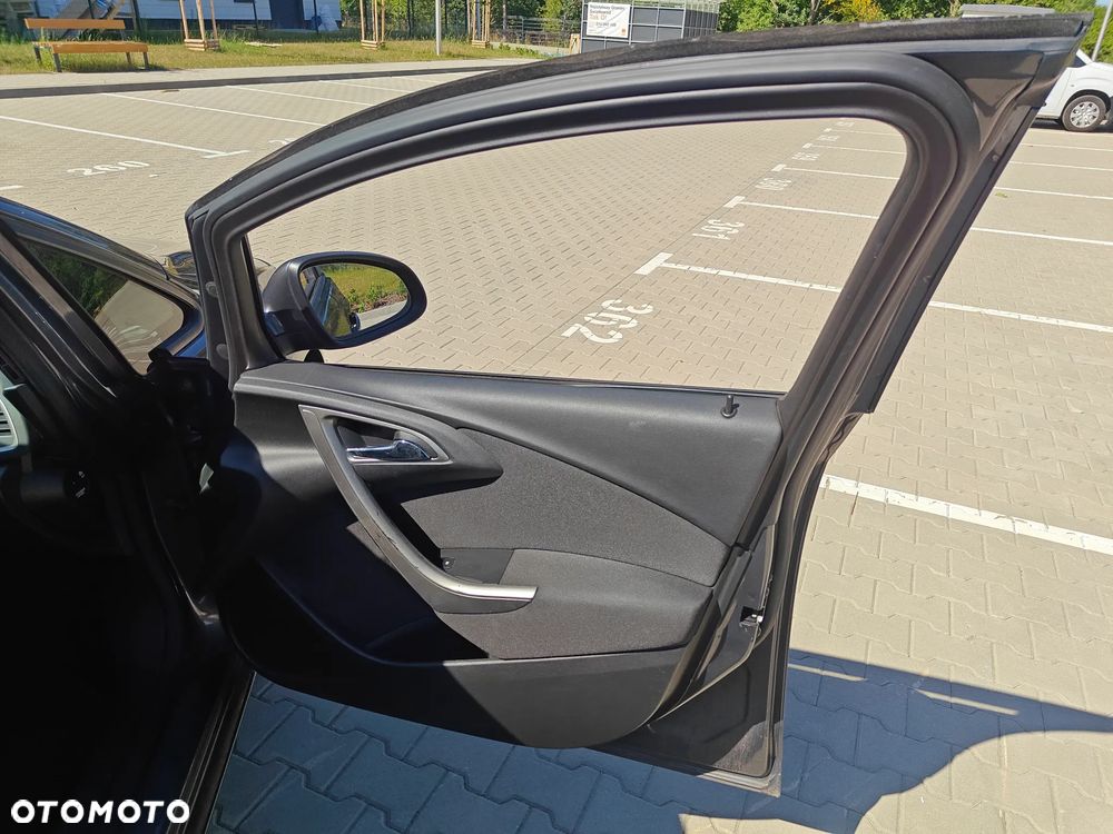 Opel Astra - 16