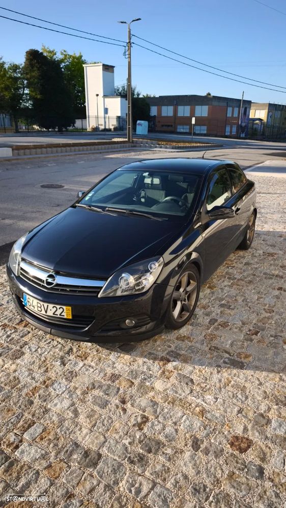 Opel Astra GTC 1.9 CDTI - 1