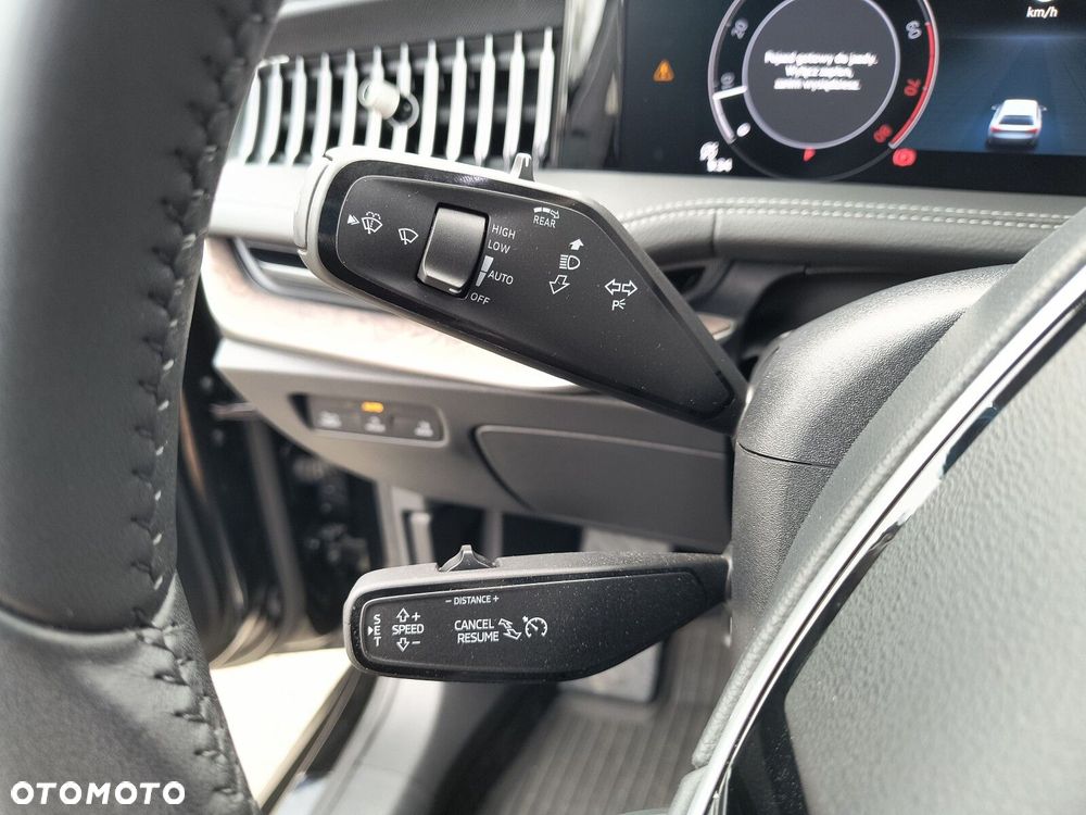 Skoda Superb 2.0 TSI L&K DSG - 35