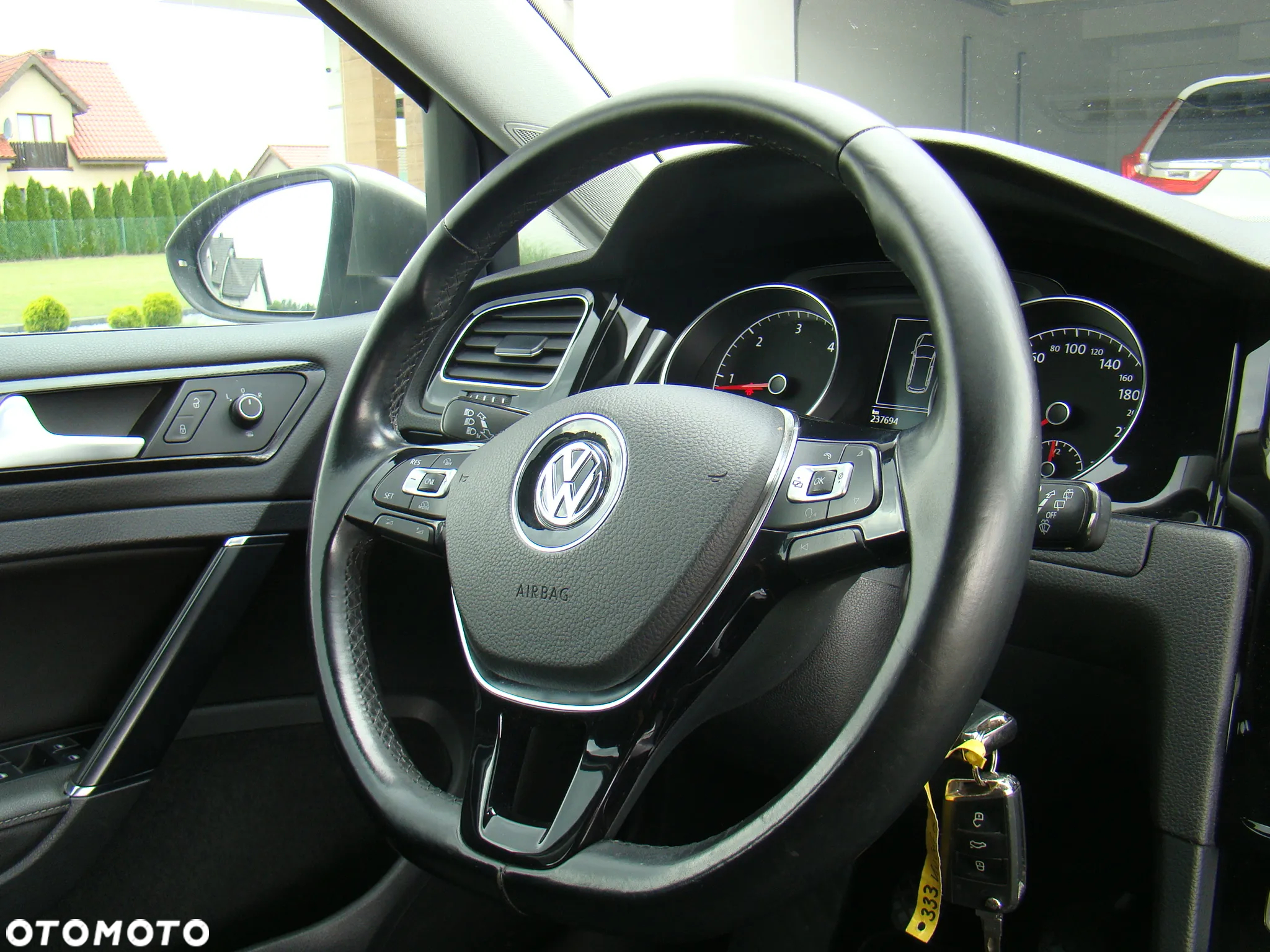 Volkswagen Golf Variant 2.0 TDI (BlueMotion Technology) Highline - 38