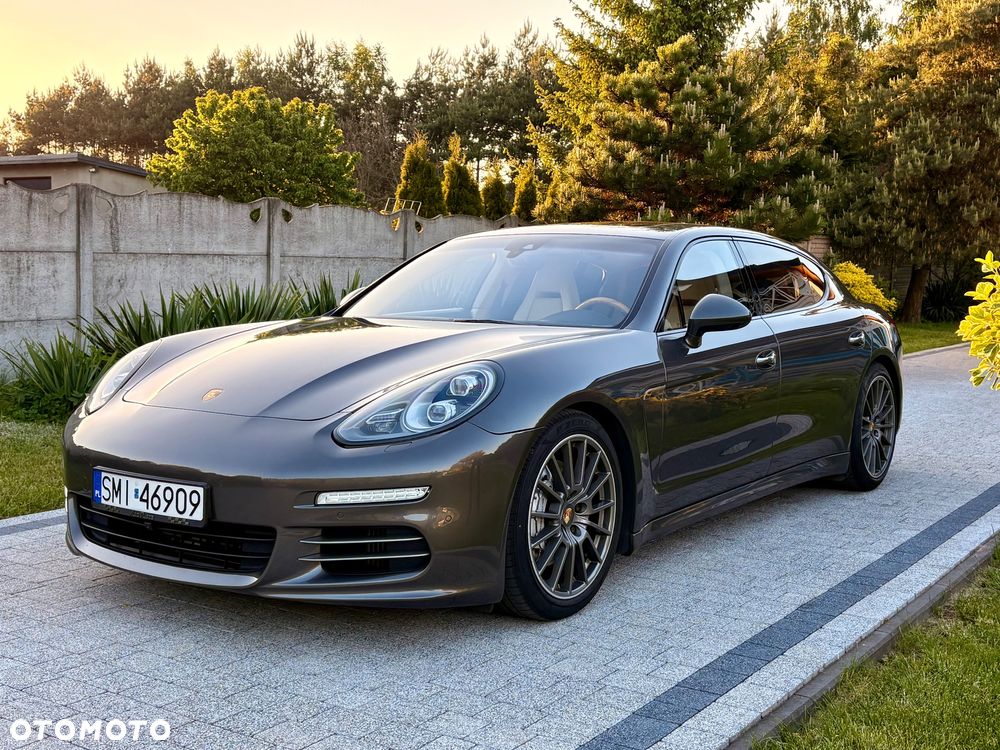 Porsche Panamera 4S Executive - 1
