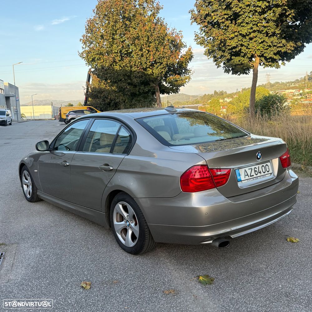 BMW 320 d Efficient Dynamic Edition Sport Line - 3