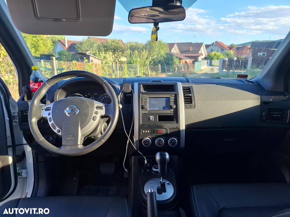 Nissan X-Trail 2.0 dCi DPF All Mode 4X4-i Elegance Aut - 8