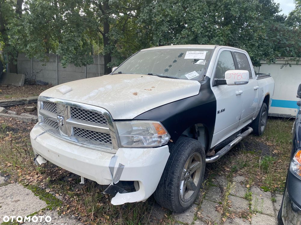 Dodge RAM 1500 5.7 4x4 - 2