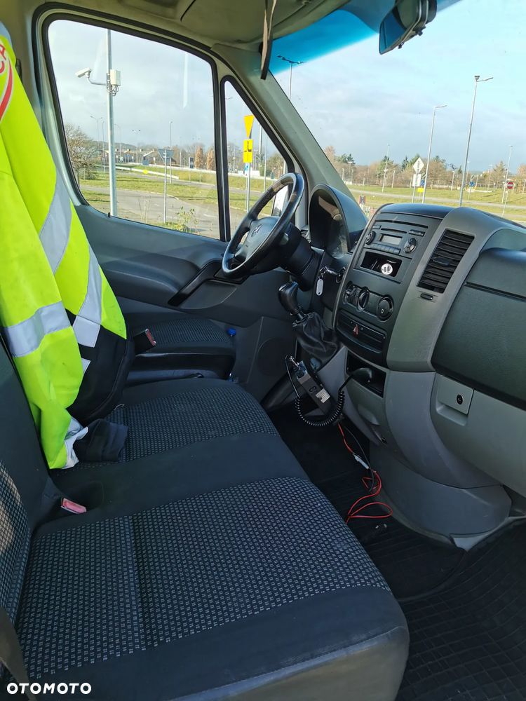 Mercedes-Benz Sprinter - 21