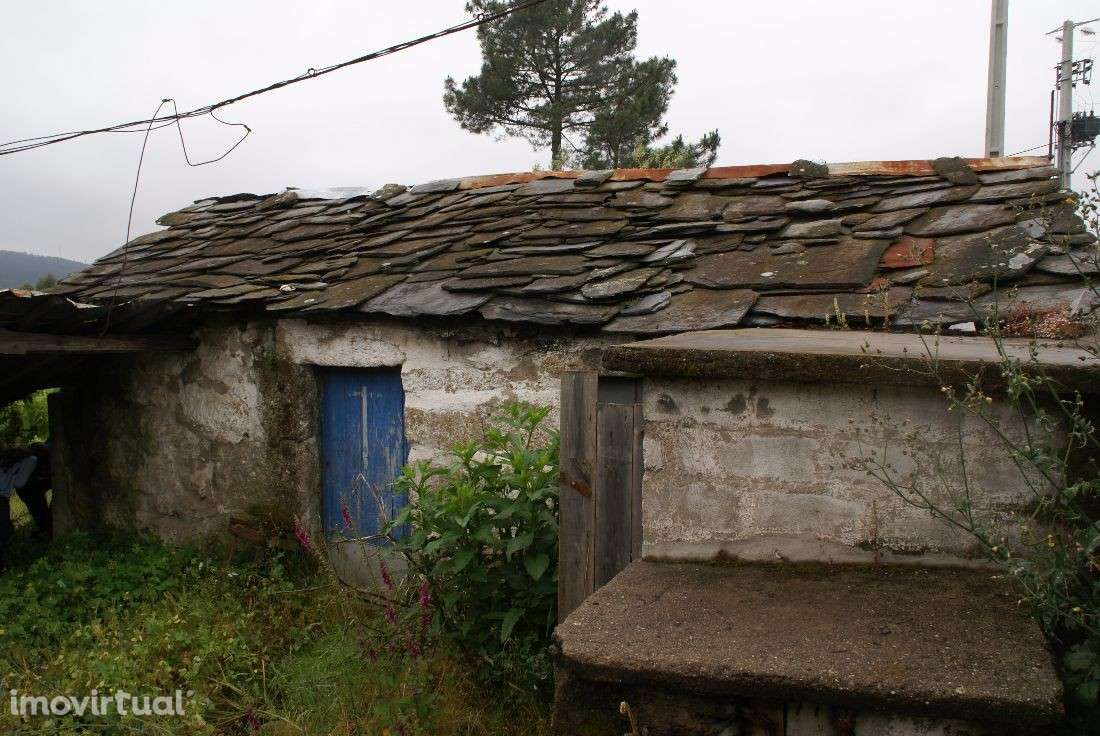 Moradia para restauro...Penafiel - Grande imagem: 2/10