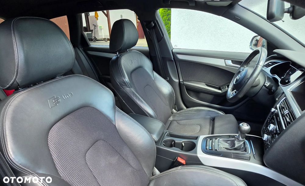Audi A4 Avant 2.0 TDI DPF quattro S line Sportpaket - 4
