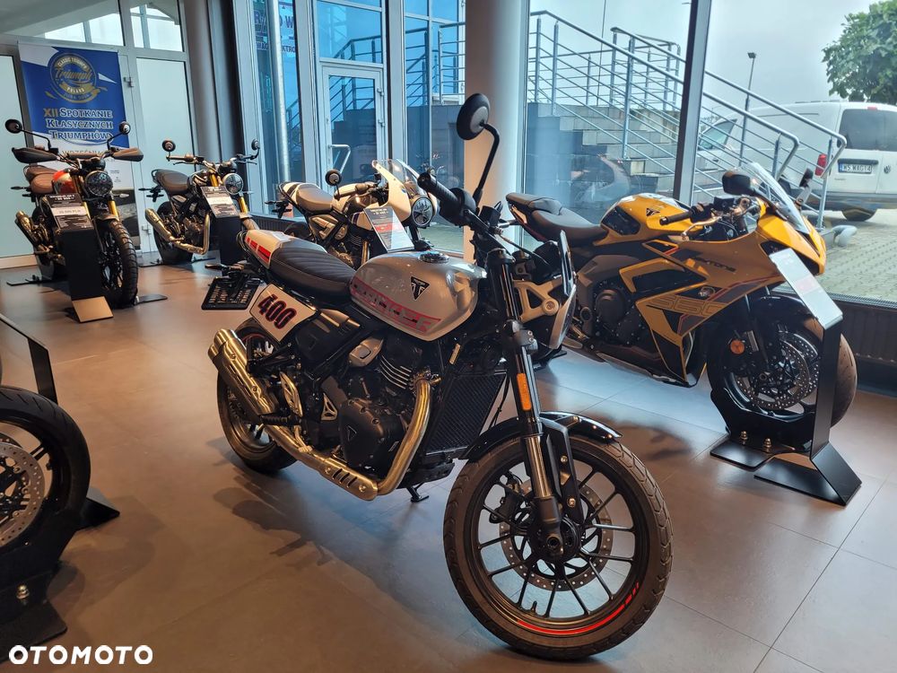 Triumph Inny - 4