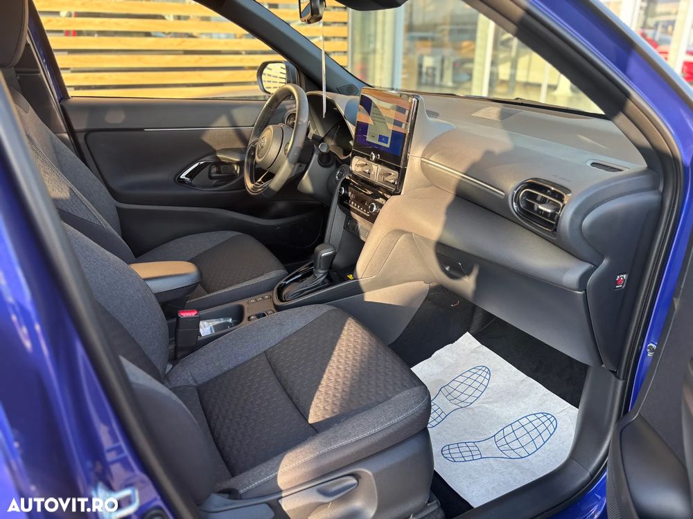 Toyota Yaris Cross 1.5 VVT-i HSD 4x2 Dynamic - 15