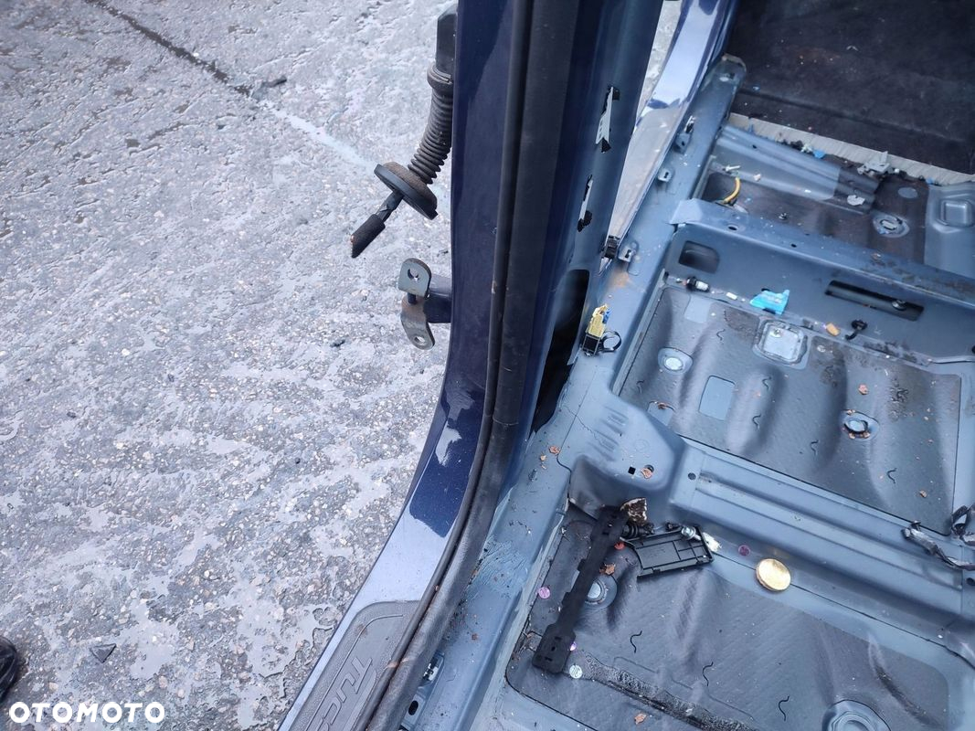 PRÓG LEWY SŁUPEK ŚRODKOWY HYUNDAI TUCSON III LIFT 2018-2020 KOD LAKIERU RWB - 2