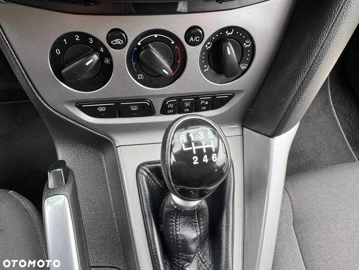 Ford Focus - 29