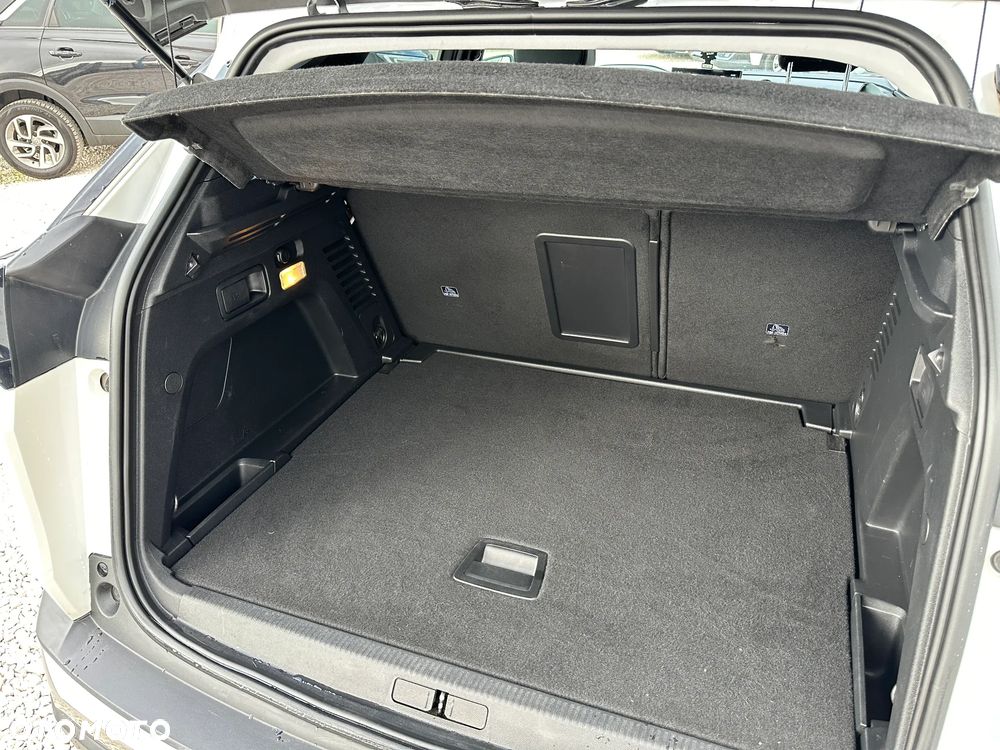 Peugeot 3008 1.5 BlueHDi Allure S&S - 20