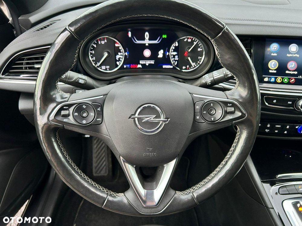 Opel Insignia - 12