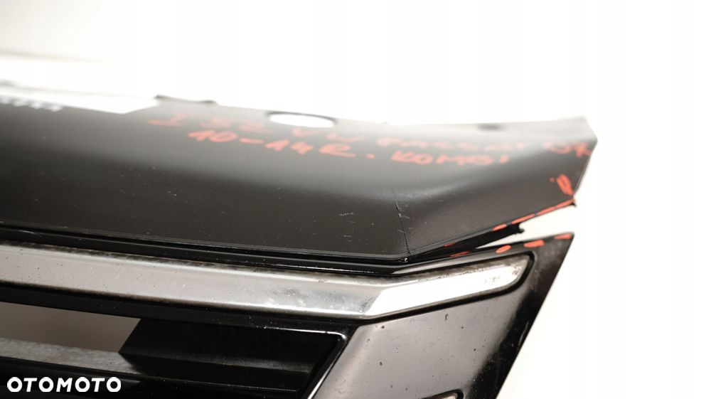 GRILL ATRAPA ZDERZAKA VW PASSAT B7 10-14R - 11