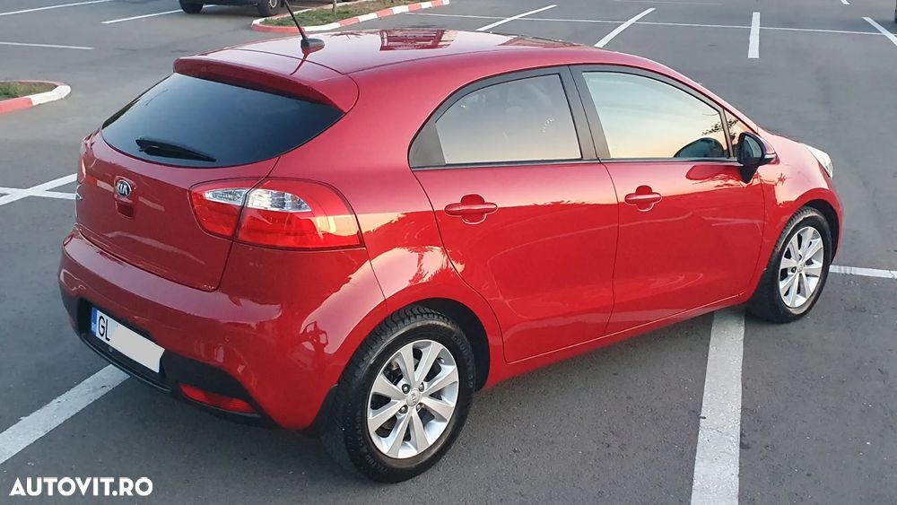 Kia Rio - 3