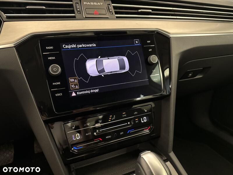 Volkswagen Passat 1.5 TSI EVO Elegance DSG - 17