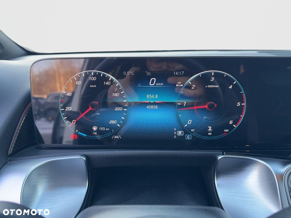 Mercedes-Benz GLB 200 d AMG Line 8G-DCT - 14