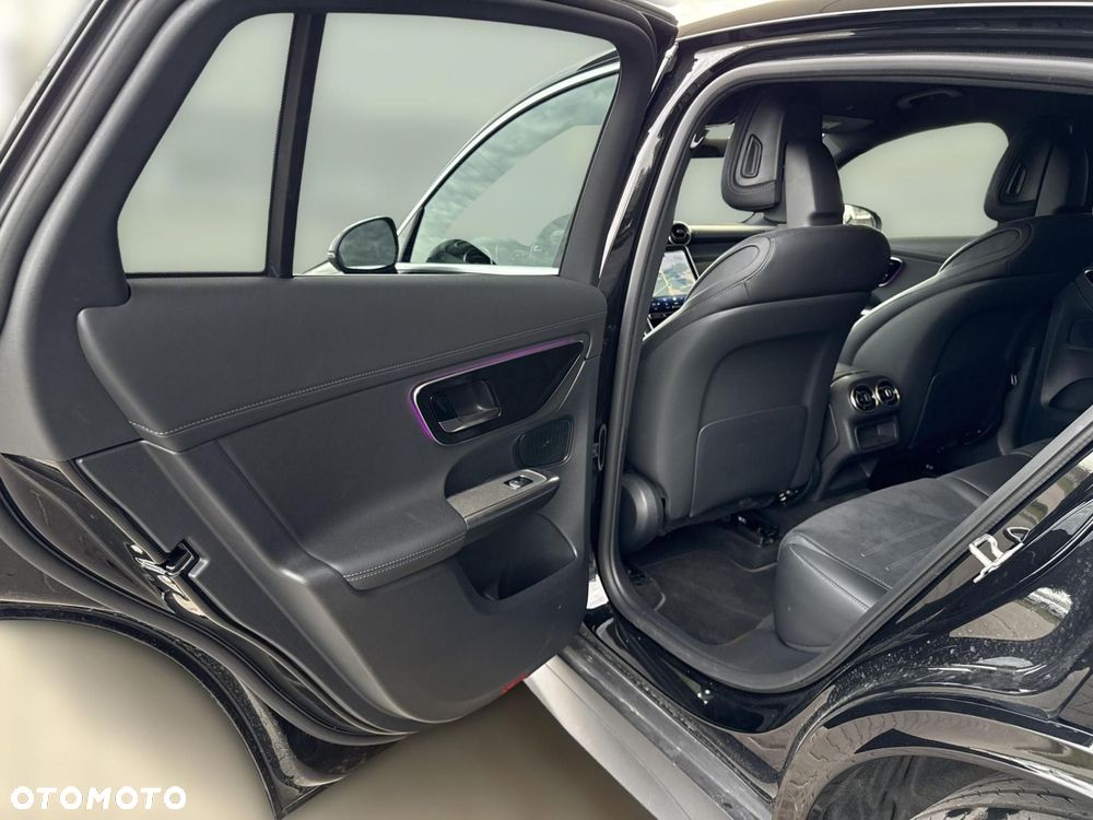 Mercedes-Benz GLC - 15