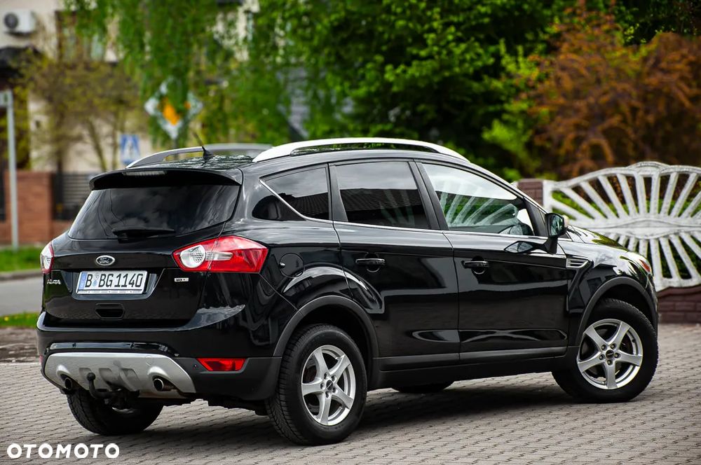Ford Kuga 2.0 TDCi 4x4 Titanium - 23