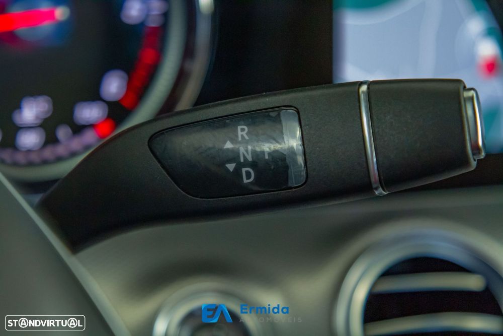 Mercedes-Benz E 220 d AMG - 47