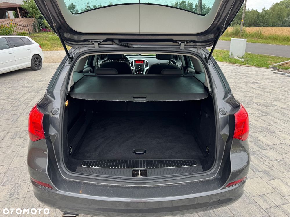 Opel Astra 1.4 T Essentia - 12