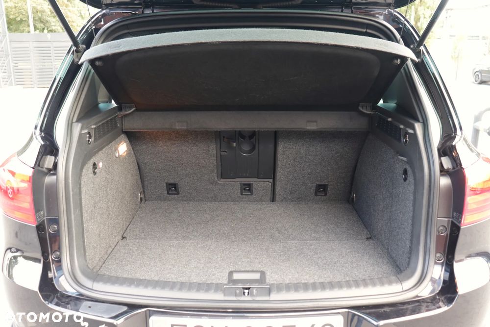 Volkswagen Tiguan 2.0 TDI SCR BlueMotion Technology Lounge Sport & Style - 35