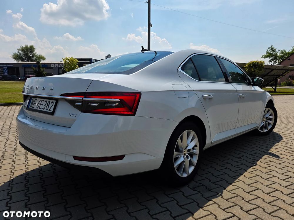 Skoda Superb 2.0 TDI SCR 4x4 Style DSG - 33