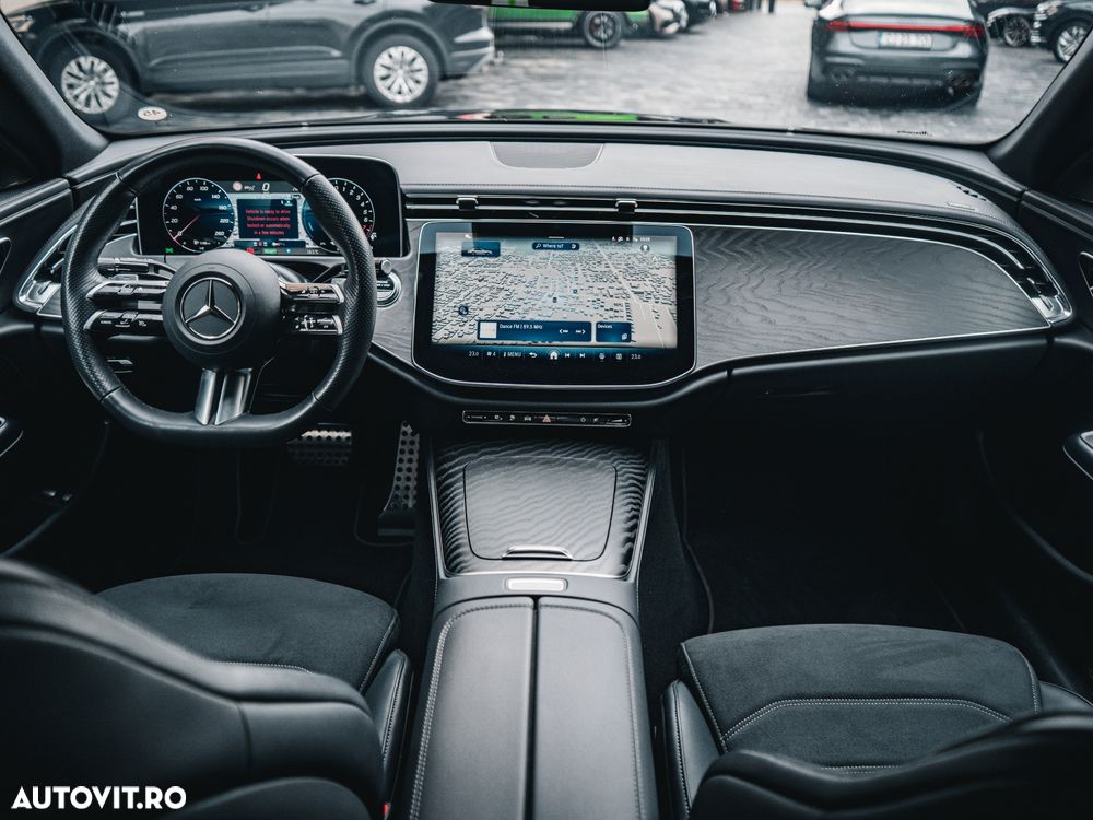 Mercedes-Benz E 300 4MATIC Aut. - 20