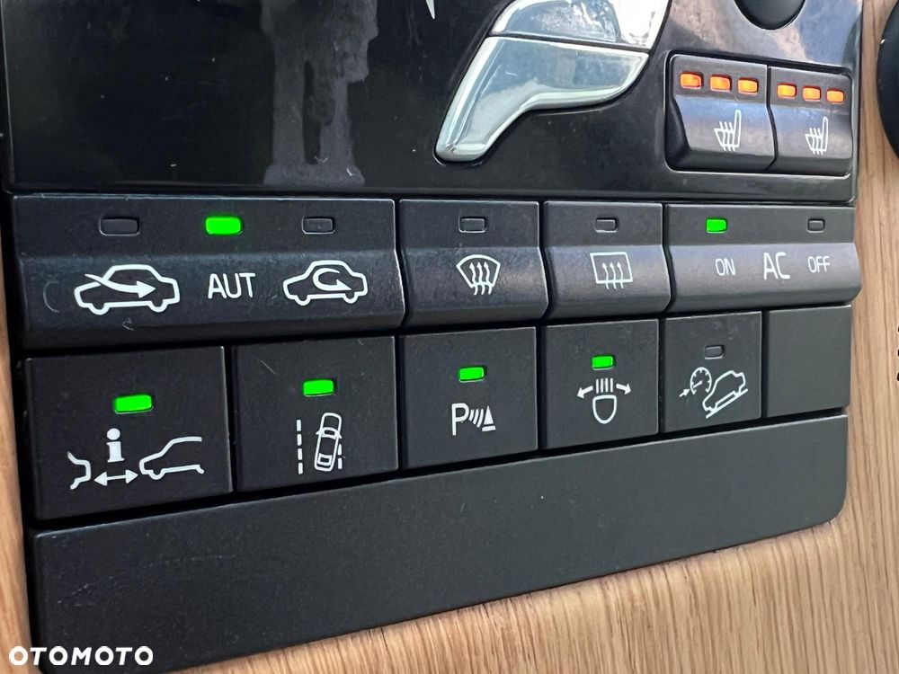 Volvo XC 60 T6 AWD Kinetic - 33