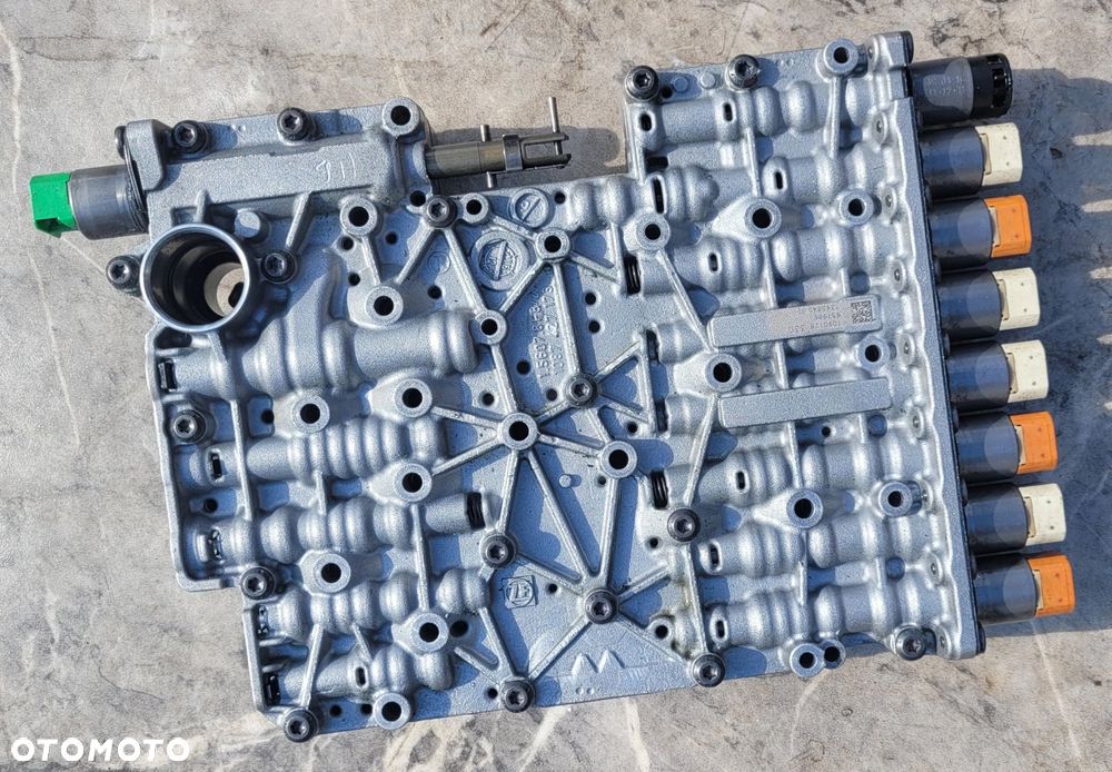 MECHATRONIKA SKRZYNI ZF 8HP45 156078F82 1090128330 957986 1345845 - 1