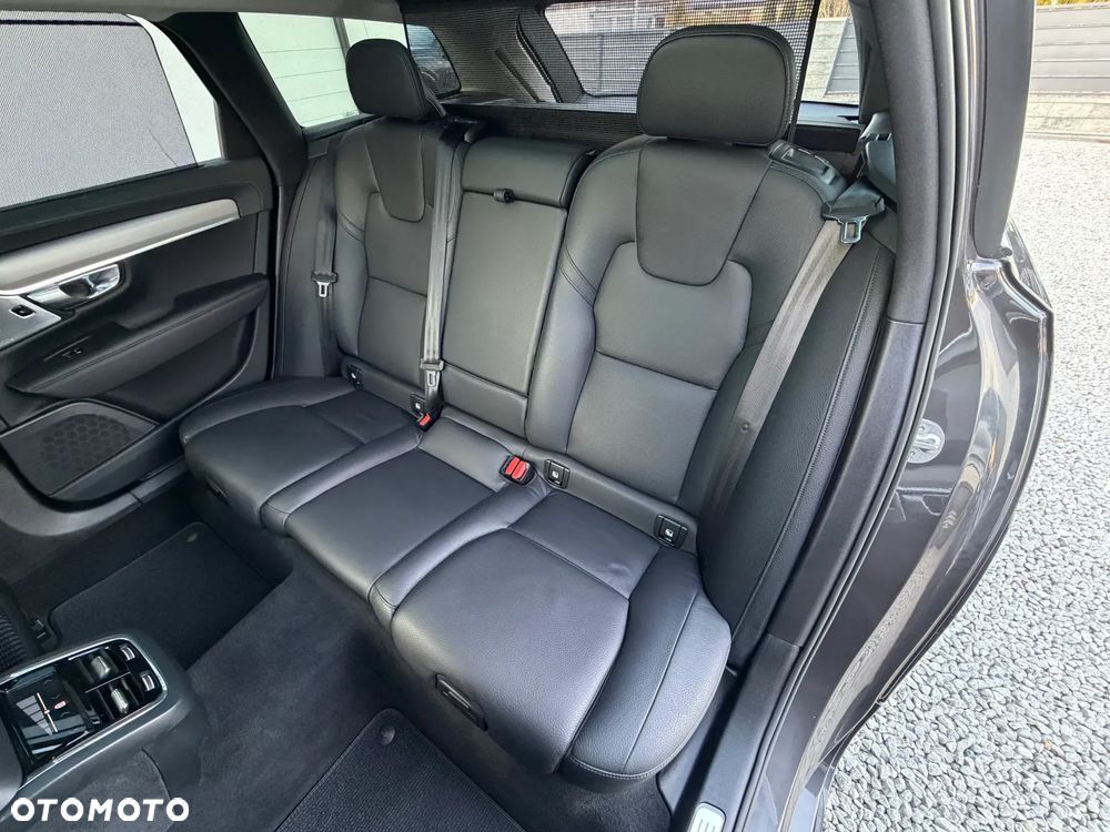 Volvo V90 Cross Country B5 D AWD Ultimate - 31