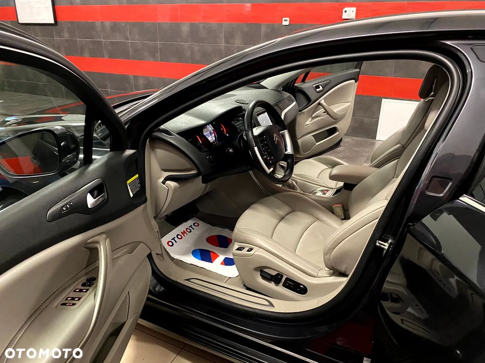 Citroën C5 BlueHDi 180 S&S EAT6 Exclusive - 17