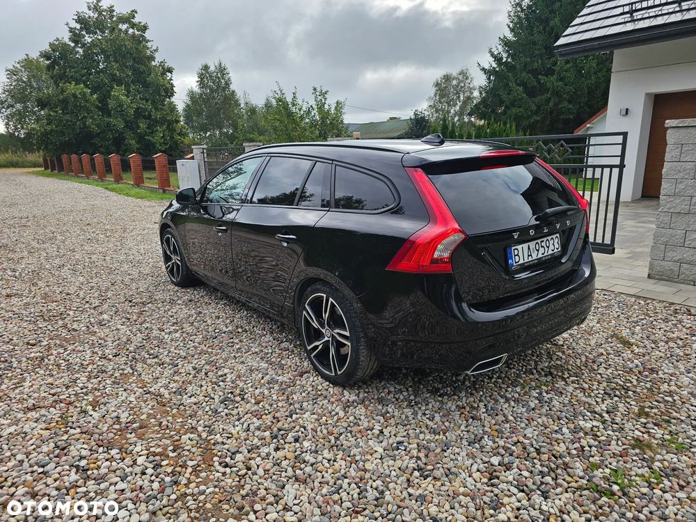 Volvo V60 D4 - 2