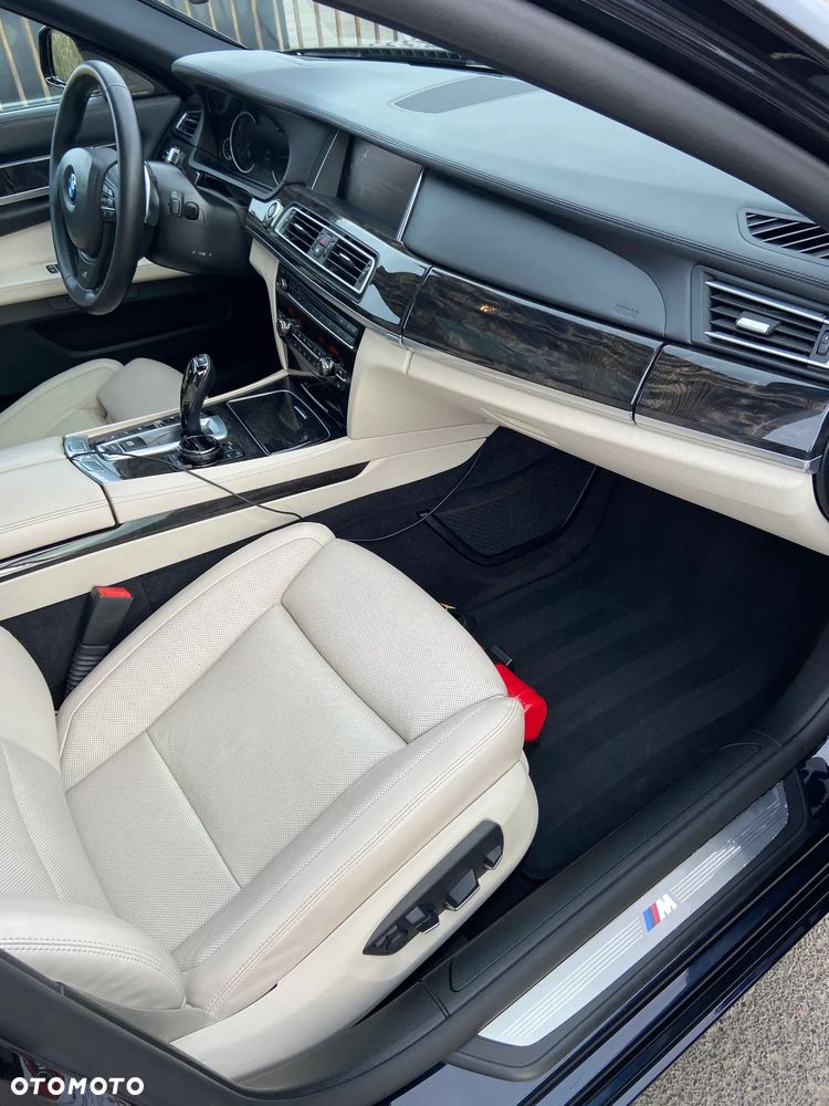 BMW Seria 7 750d xDrive - 19