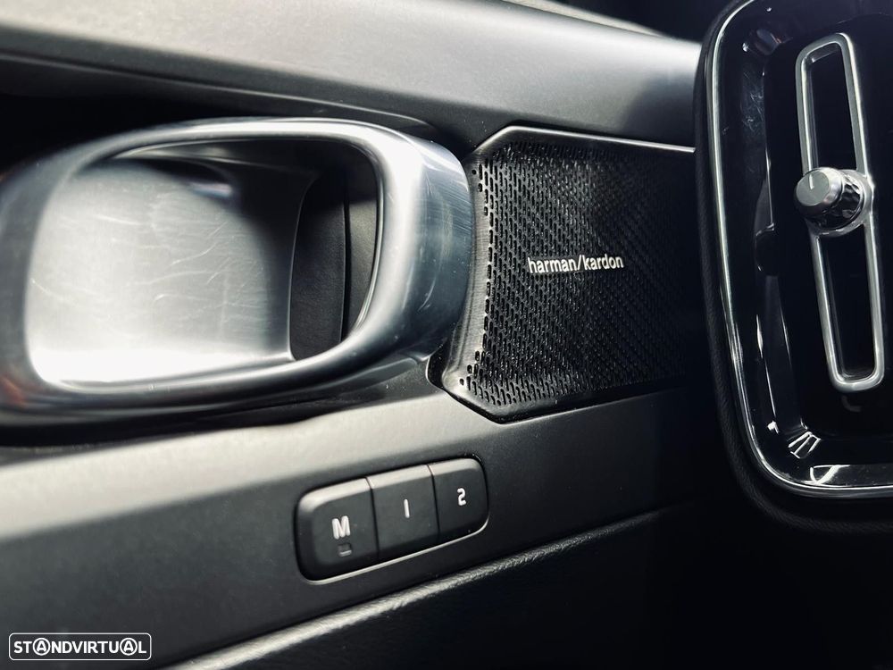 Volvo XC 40 2.0 D3 R-Design Geartronic - 42