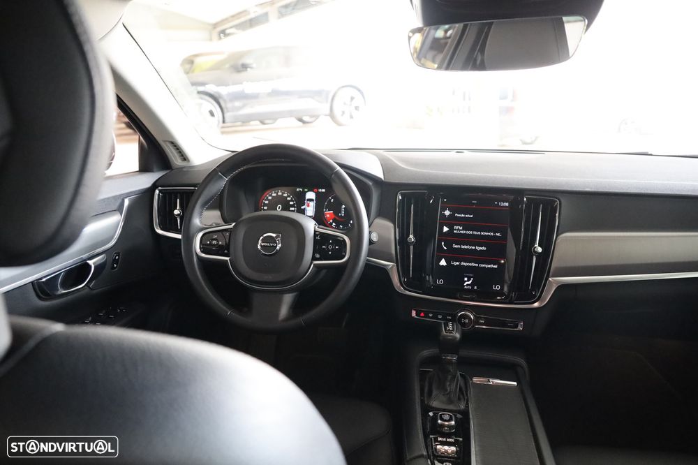 Volvo V90 2.0 D4 Momentum Geartronic - 16
