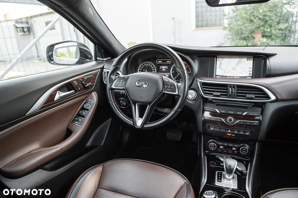 Infiniti QX30 2.2d DCT AWD Luxe Tech - 27