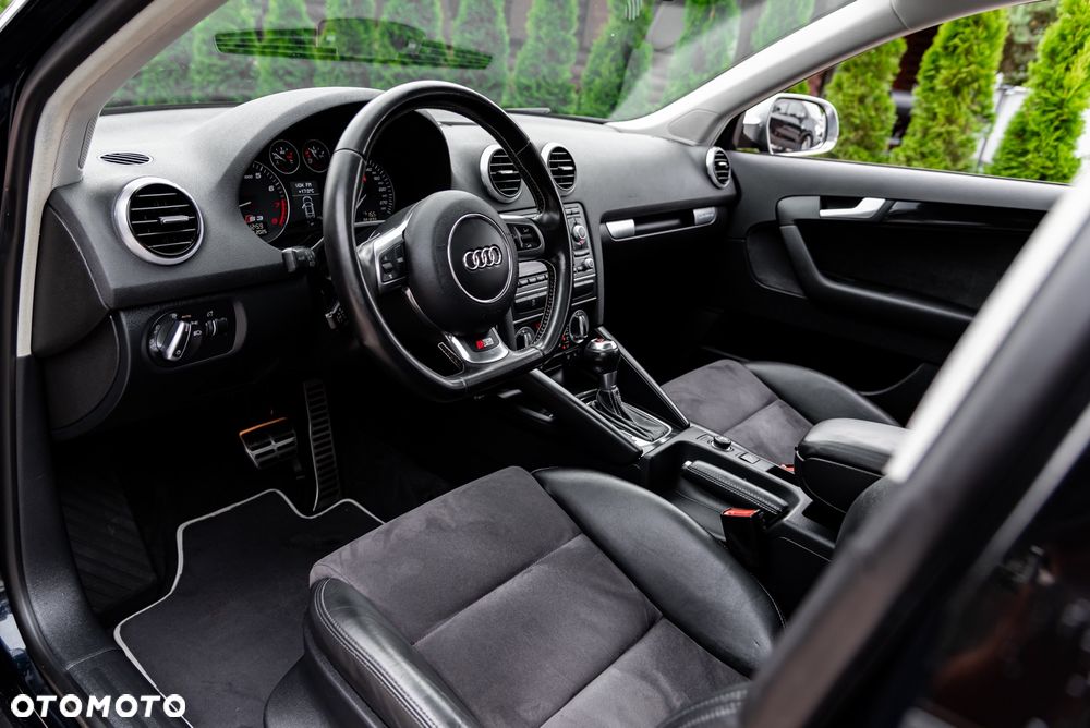 Audi S3 Sportback S tronic - 18
