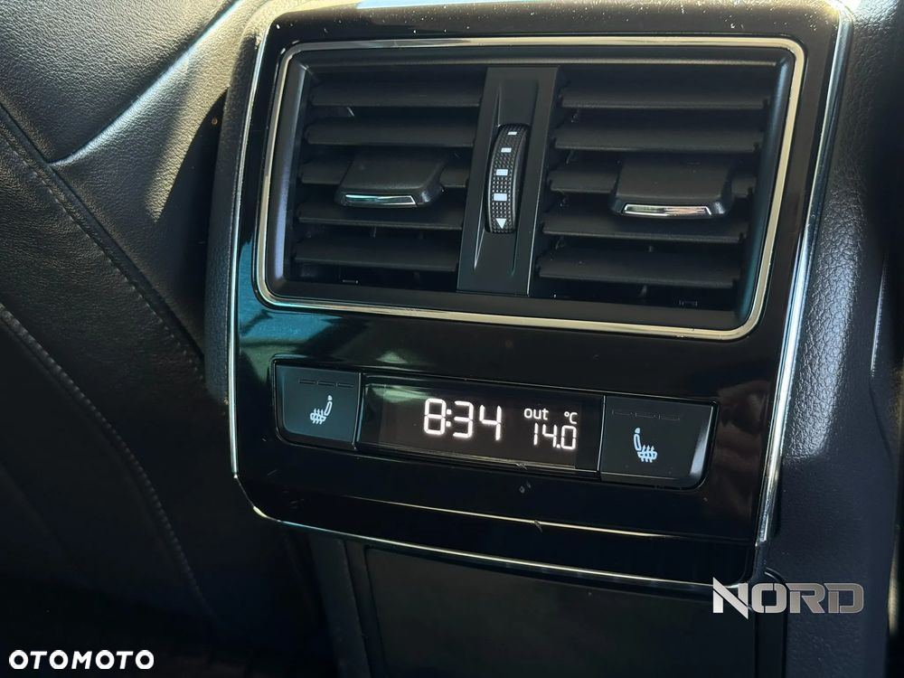 Skoda Superb 2.0 TDI DSG Style - 19