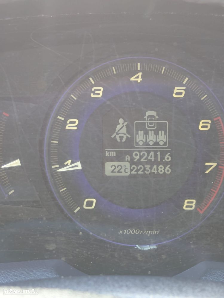 Honda Civic 1.4 Comfort - 8