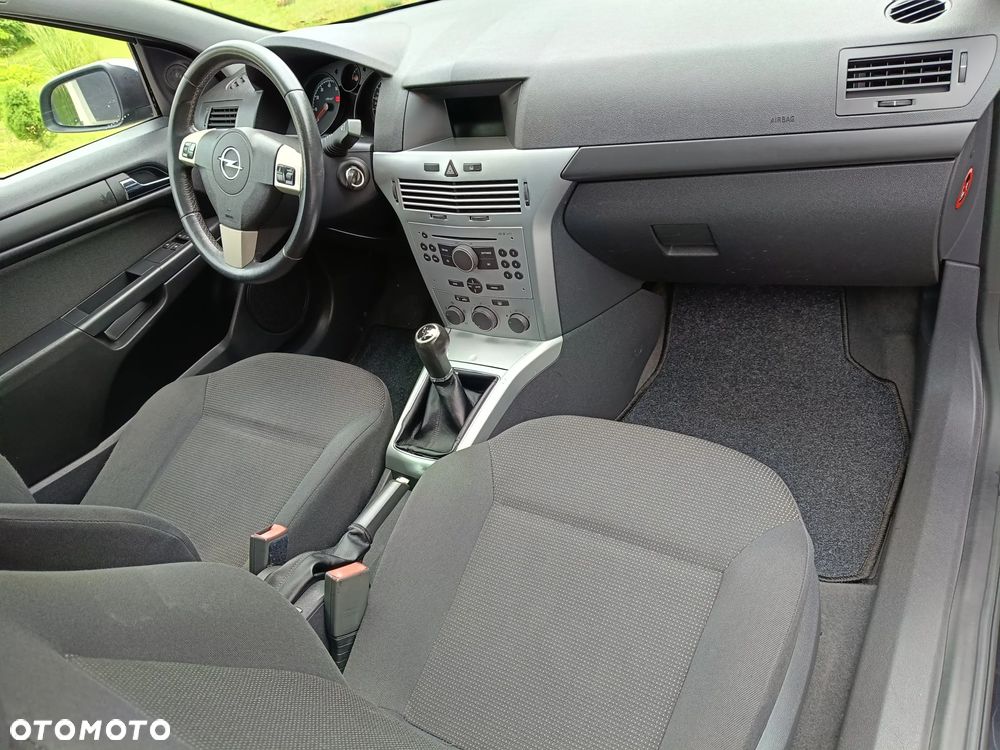 Opel Astra - 32