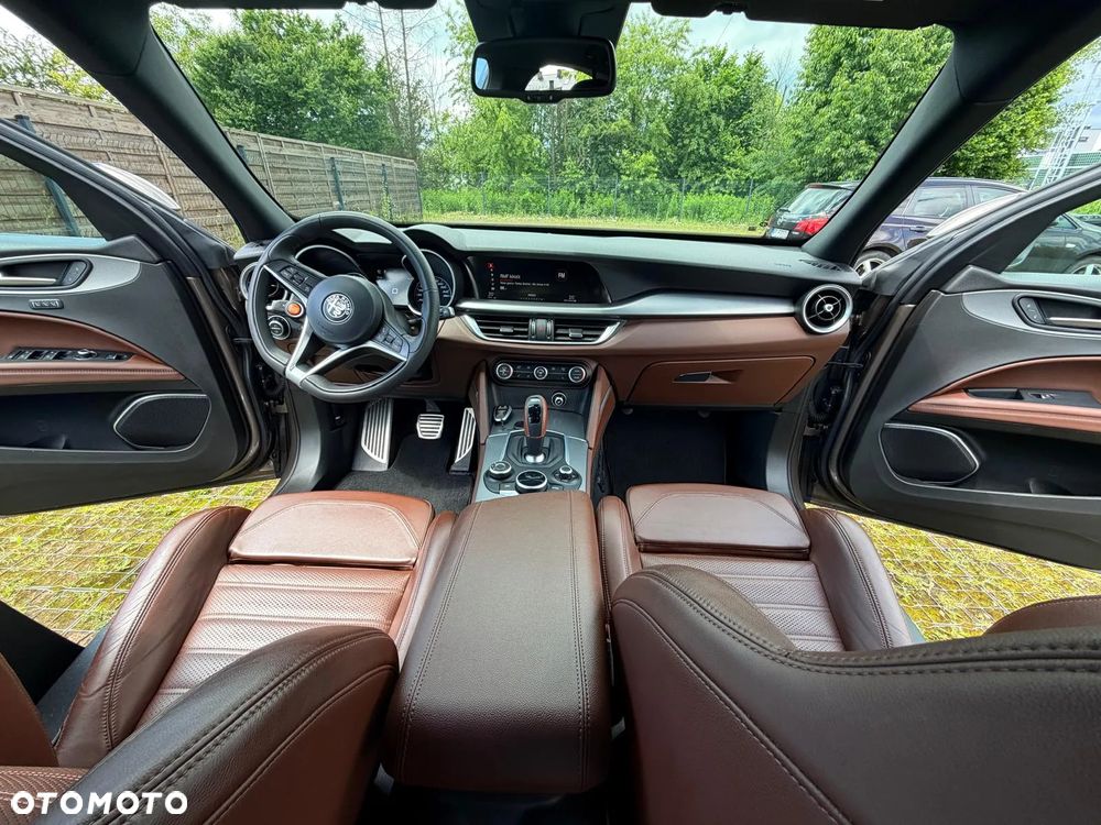 Alfa Romeo Stelvio 2.2 JTDM - 21
