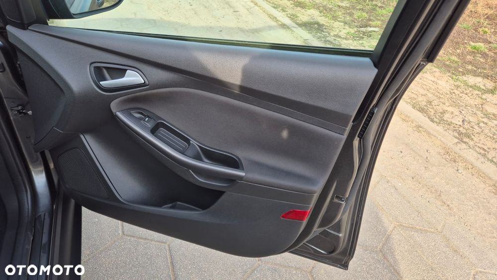 Ford Focus 1.0 EcoBoost Start-Stopp-System TREND - 10