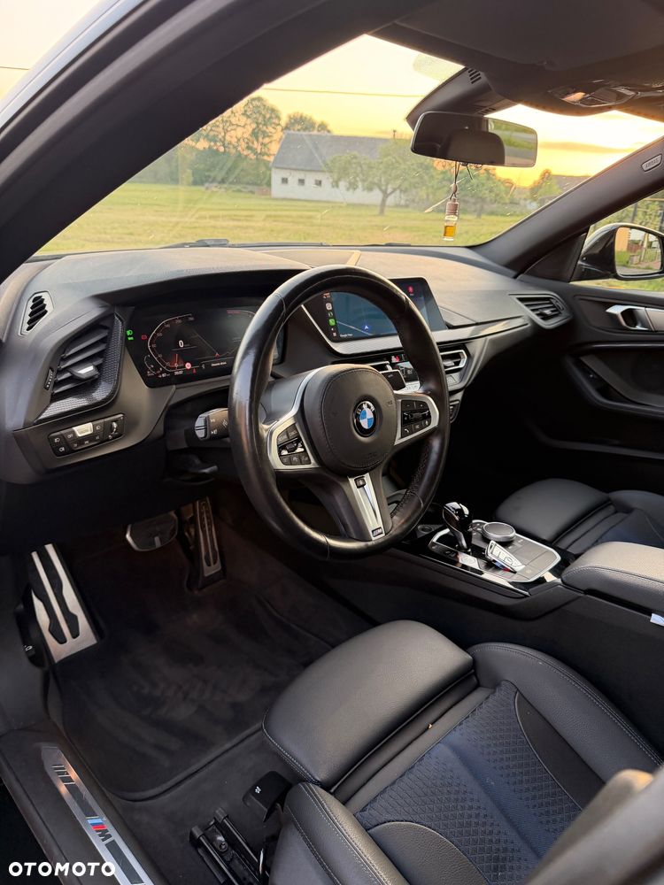 BMW Seria 2 220d xDrive Edition Colorvision - 23