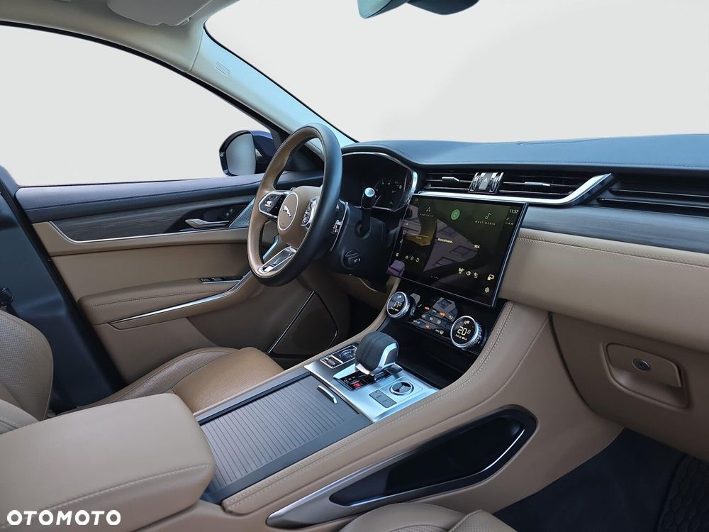 Jaguar F-Pace - 18