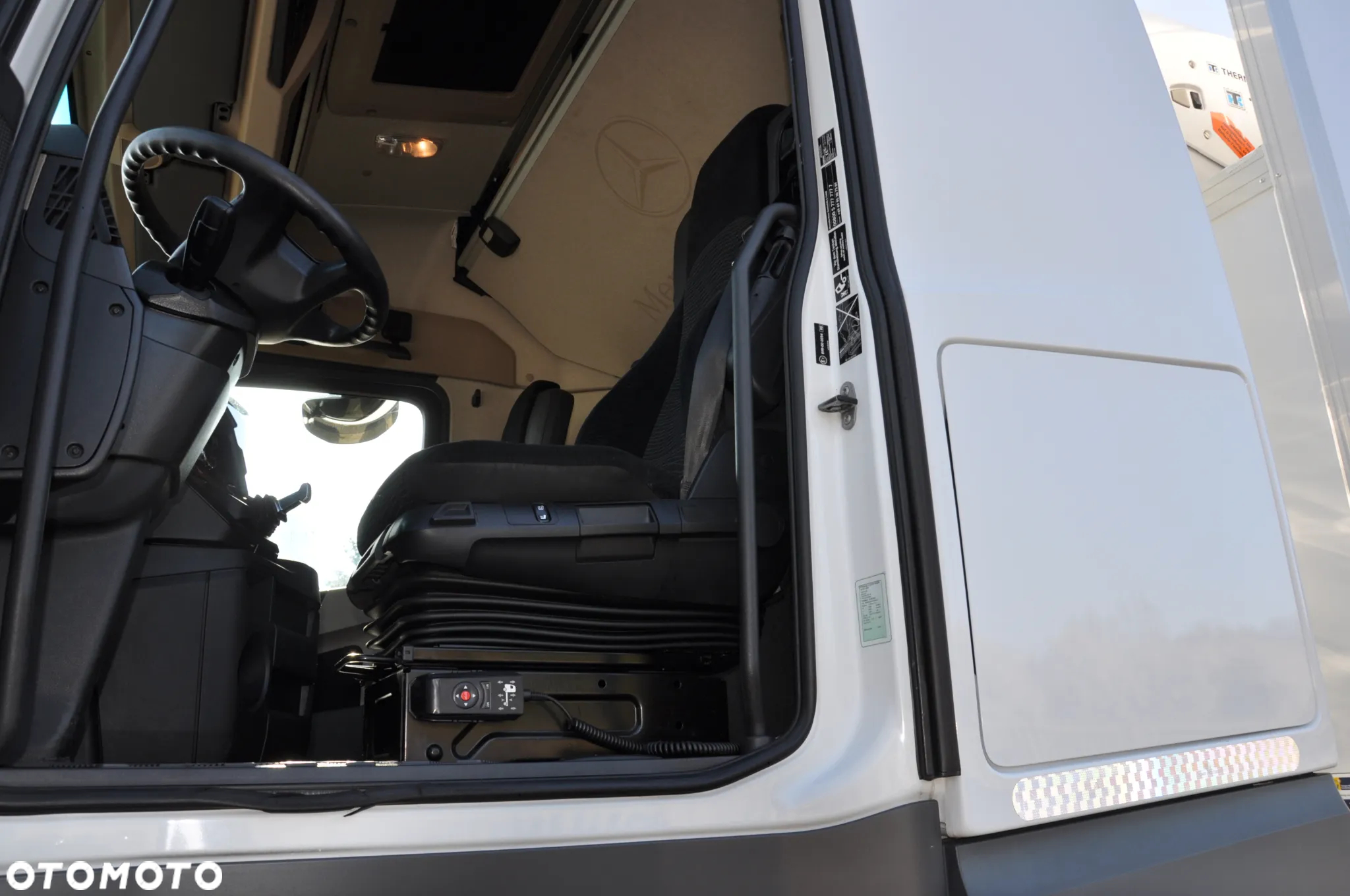 Mercedes-Benz Actros 2542 chłodnia 7,45 T1200R - 16
