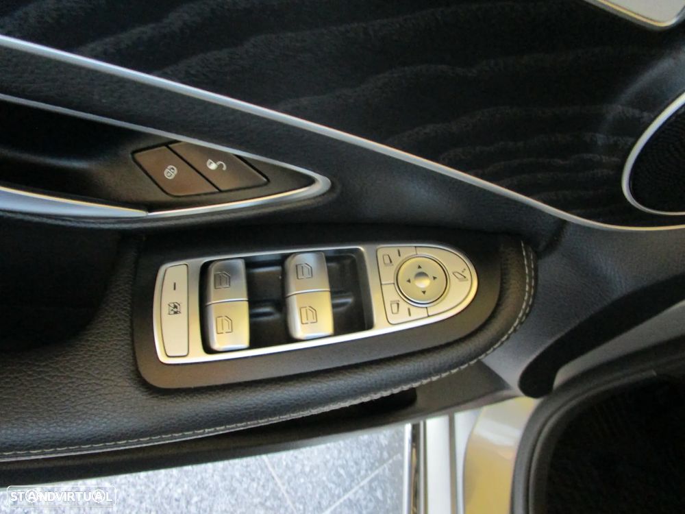 Mercedes-Benz C 300 BlueTEC Hybrid Exclusive - 12