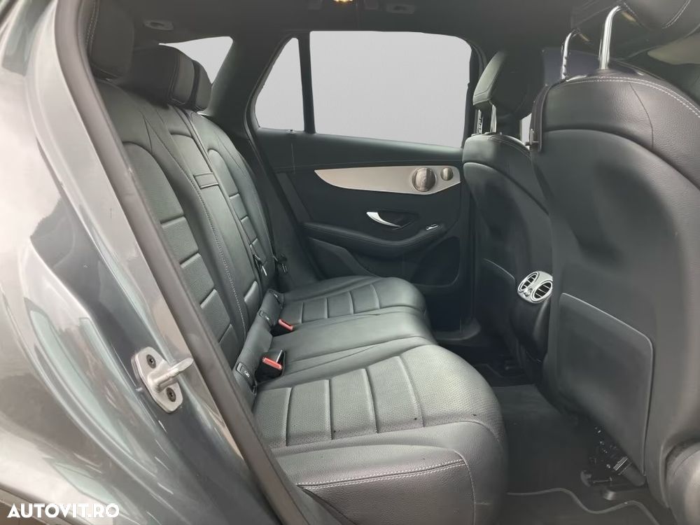 Mercedes-Benz GLC 300 e 4Matic 9G-TRONIC Edition AMG Line - 12